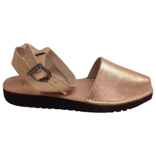 Pre-owned Minorquines Leather Espadrilles In Gold