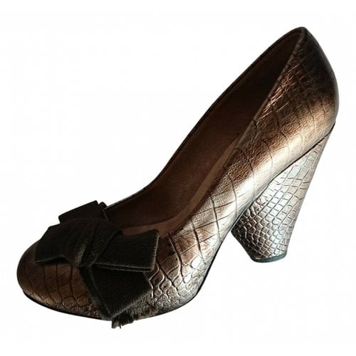 Pre-owned Paco Gil Leather Heels In Metallic