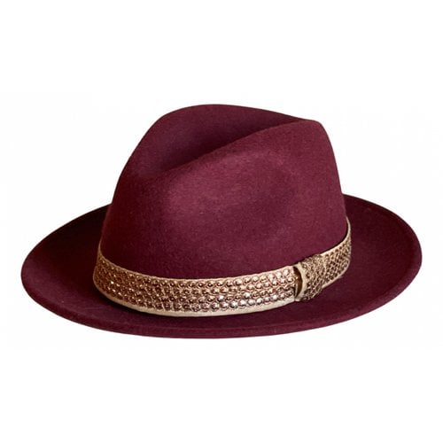 Pre-owned Maradji Wool Hat In Burgundy