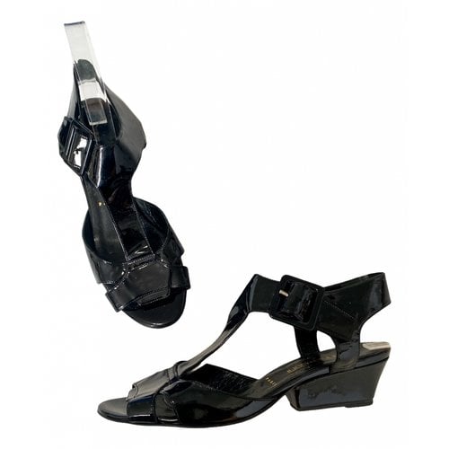 Pre-owned Bruno Frisoni Patent Leather Sandals In Black