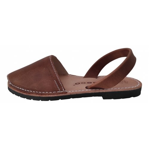 Pre-owned Minorquines Leather Sandals In Camel