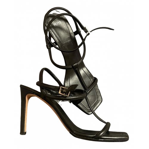 Pre-owned Hugo Boss Leather Sandals In Black