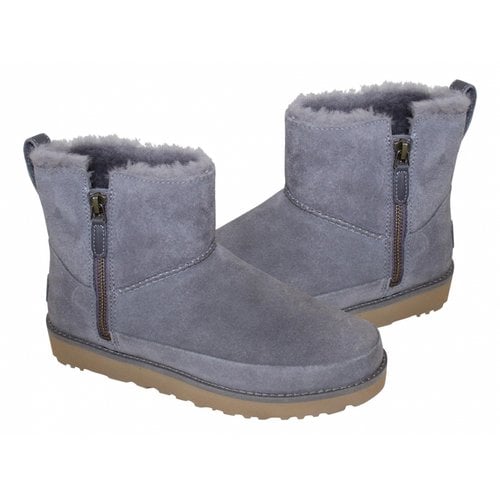 Pre-owned Ugg Shearling Ankle Boots In Grey