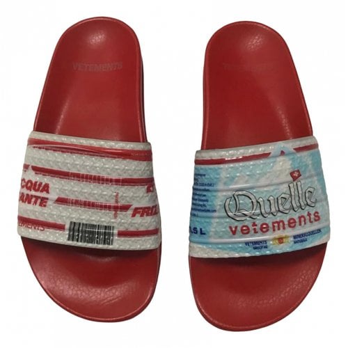 Pre-owned Vetements Flip Flops In Red