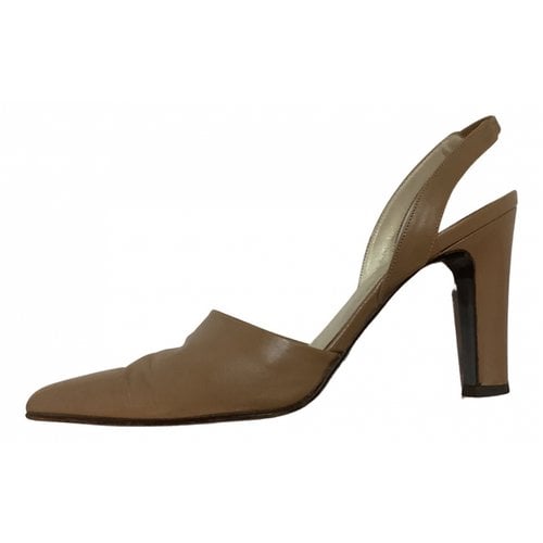 Pre-owned Max Mara Leather Sandals In Camel