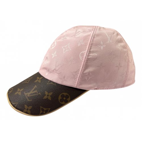 Pre-owned Louis Vuitton Cap In Pink