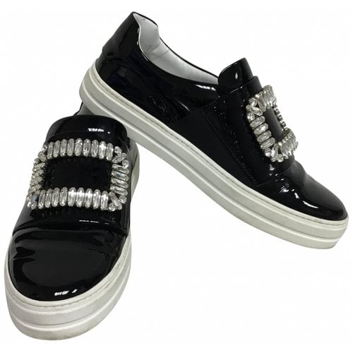 Pre-owned Roger Vivier Patent Leather Trainers In Black