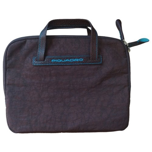 Pre-owned Piquadro Handbag In Brown