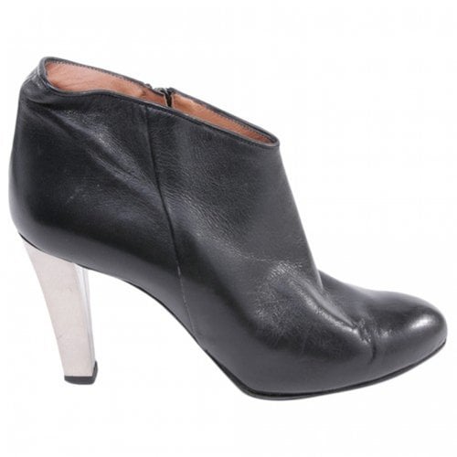 Pre-owned Marc Cain Leather Heels In Black