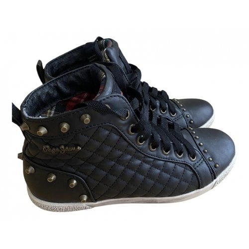 Pre-owned Pepe Jeans Leather Trainers In Black