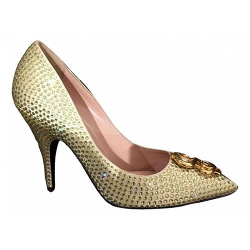 Pre-owned Moschino Cloth Heels In Gold