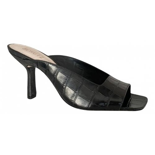 Pre-owned Schutz Patent Leather Sandals In Black