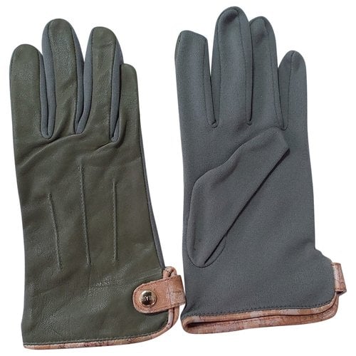 Pre-owned Alviero Martini Leather Gloves In Green