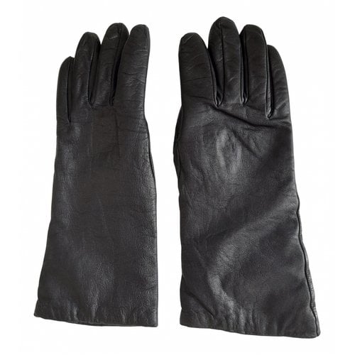 Pre-owned Bruno Magli Leather Gloves In Black