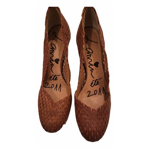 Pre-owned Lanvin Leather Heels In Camel
