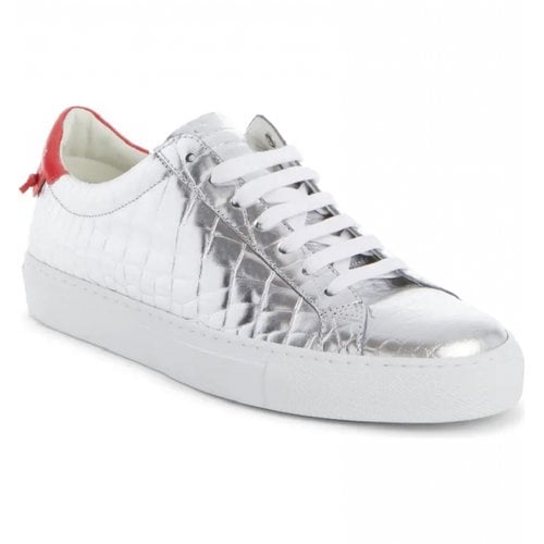 Pre-owned Givenchy Leather Trainers In Silver