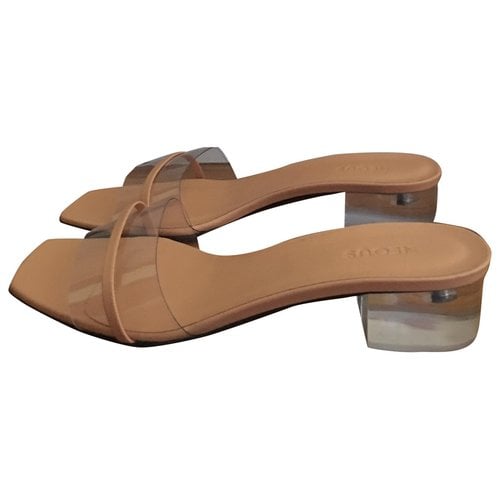 Pre-owned Neous Leather Sandals In Beige