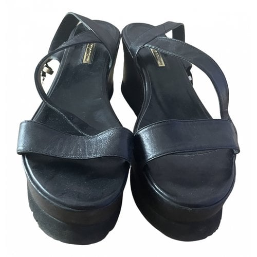 Pre-owned Atos Lombardini Leather Sandal In Black