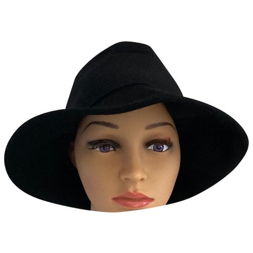 Pre-owned Elisabetta Franchi Wool Hat In Black