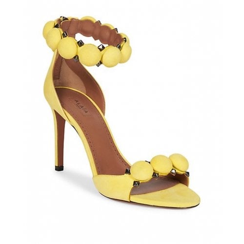 Pre-owned Alaïa Leather Sandals In Yellow