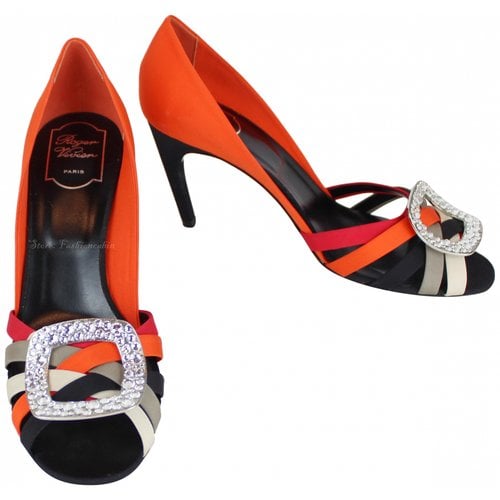 Pre-owned Roger Vivier Leather Heels In Multicolour