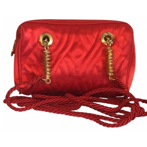 Pre-owned Fendi Wallet On Chain Cloth Handbag In Red