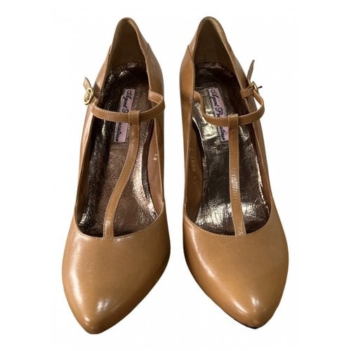 Pre-owned Agent Provocateur Leather Heels In Camel