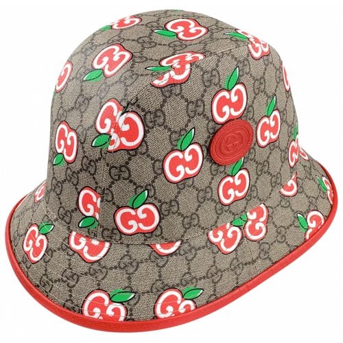 Pre-owned Gucci Cloth Hat In Red