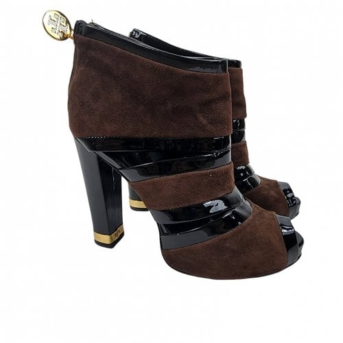 Pre-owned Tory Burch Leather Ankle Boots In Brown