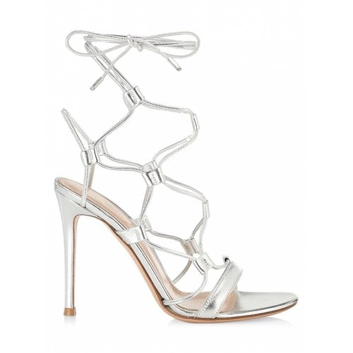 Pre-owned Gianvito Rossi Leather Sandals In Silver