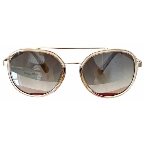 Pre-owned Guess Sunglasses In Gold
