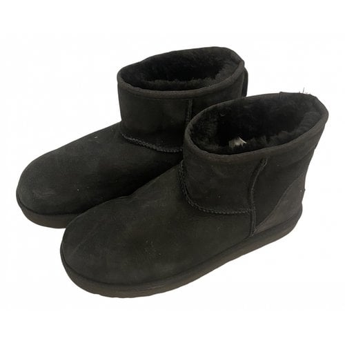 Pre-owned Ugg Boots In Black