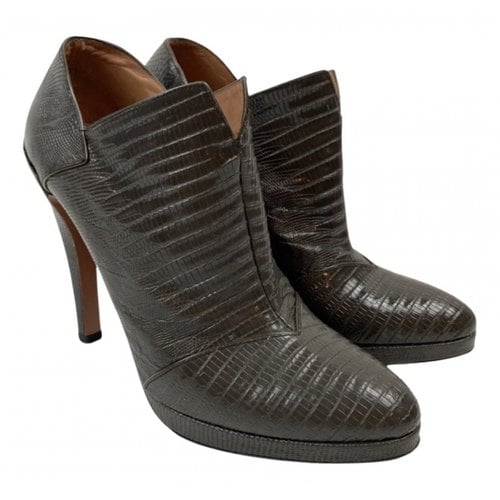 Pre-owned Alaïa Leather Ankle Boots In Anthracite