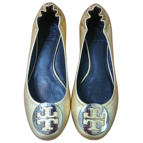 Pre-owned Tory Burch Leather Ballet Flats In Gold