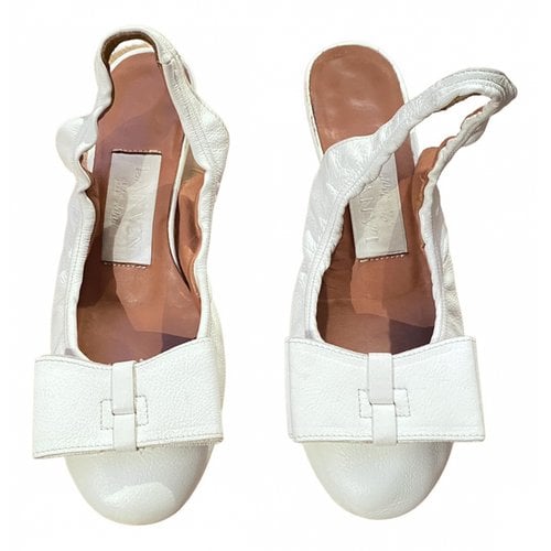 Pre-owned Lanvin Leather Sandals In White