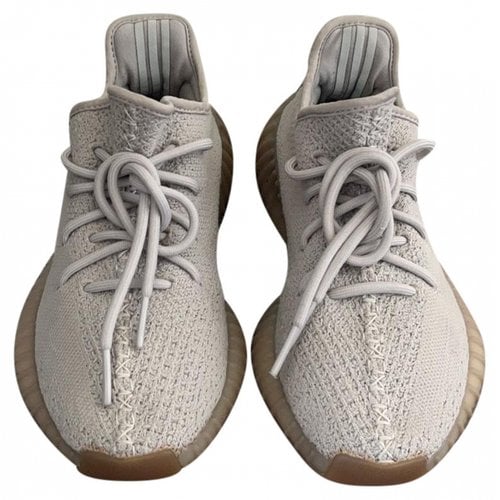 Pre-owned Yeezy X Adidas Trainers In Beige