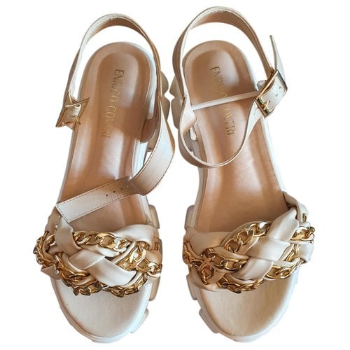 Pre-owned Enrico Coveri Sandals In Beige