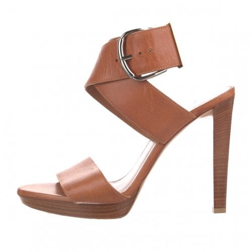 Pre-owned Balenciaga Leather Sandals In Camel