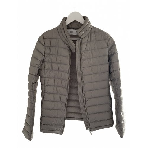 Pre-owned Closed Short Vest In Grey