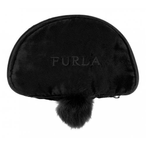 Pre-owned Furla Velvet Clutch Bag In Black