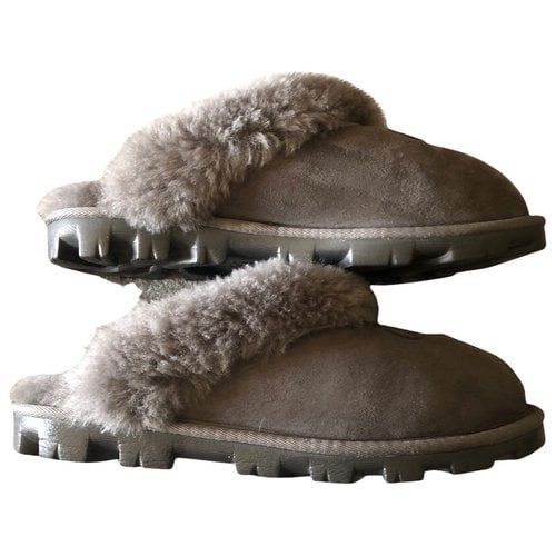 Pre-owned Ugg Sandals In Grey