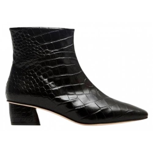 Pre-owned Loq Ankle Boots In Black