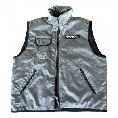 Pre-owned Descente Vest In Metallic