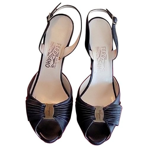 Pre-owned Ferragamo Leather Sandals In Black