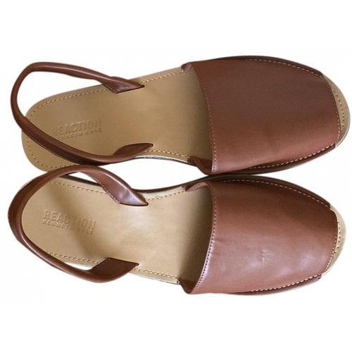 Pre-owned Kenneth Cole Sandal In Brown