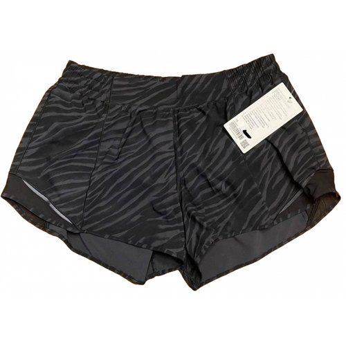 Pre-owned Lululemon Shorts In Black
