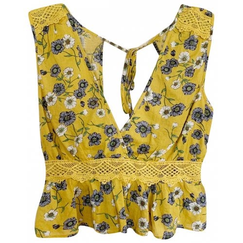 Pre-owned Moon River Lace Camisole In Yellow