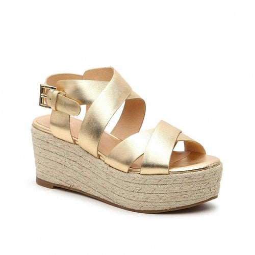 Pre-owned Joie Leather Sandal In Gold