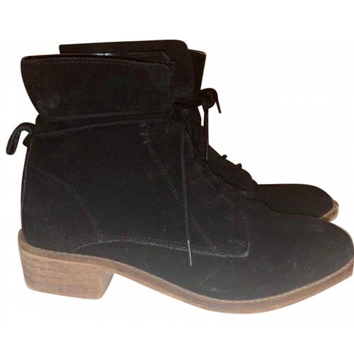 Pre-owned Steve Madden Lace Up Boots In Black