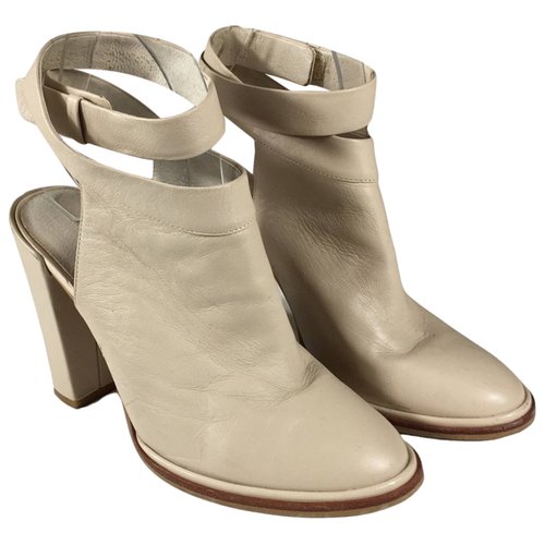 Pre-owned Kenneth Cole Leather Ankle Boots In Beige